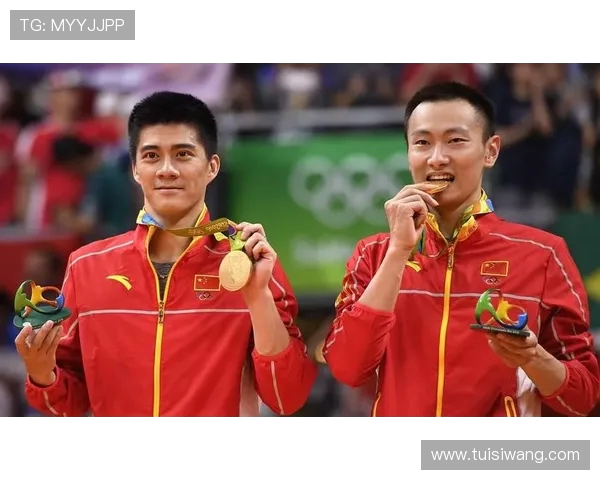 南京羽毛球队与广州羽毛球队赛后复盘团队协作分析与经验总结